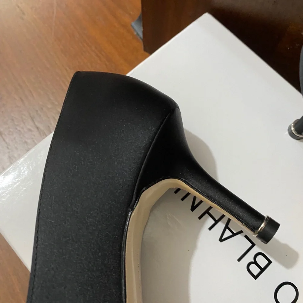 Manolo Blahnik manolo blahnik